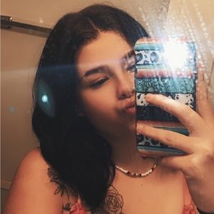 Meet your Posher, Dixie